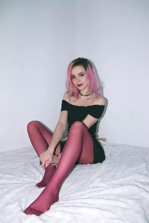 Biggest fan of pantyhose by CharmingMistress