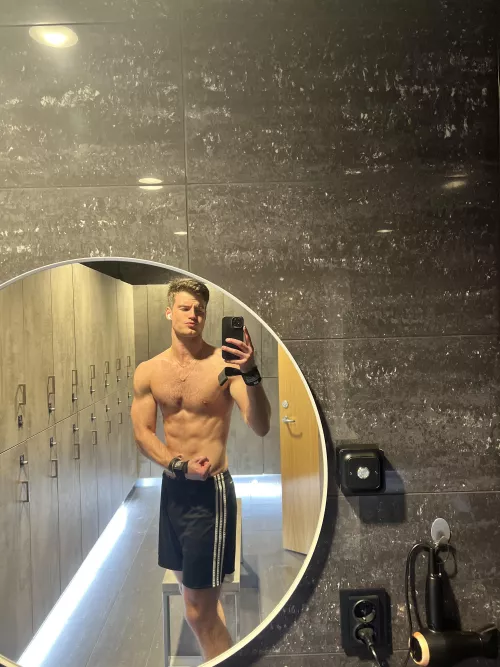 Bro I’m sweaty, wna lick it off?[24] by Nicolaj_w