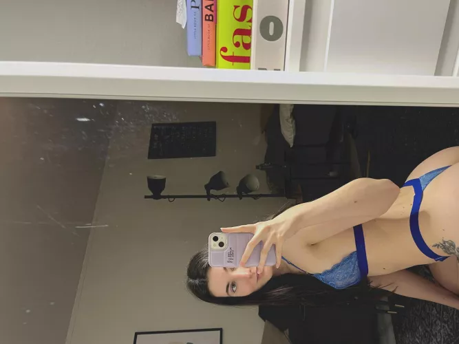  Come worship my sweet body  by Brikwall96