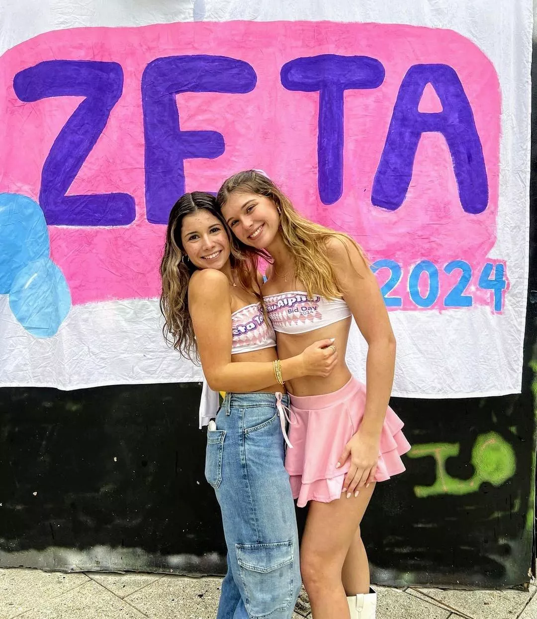 Cute sorority girls  posted by Throwaway111723