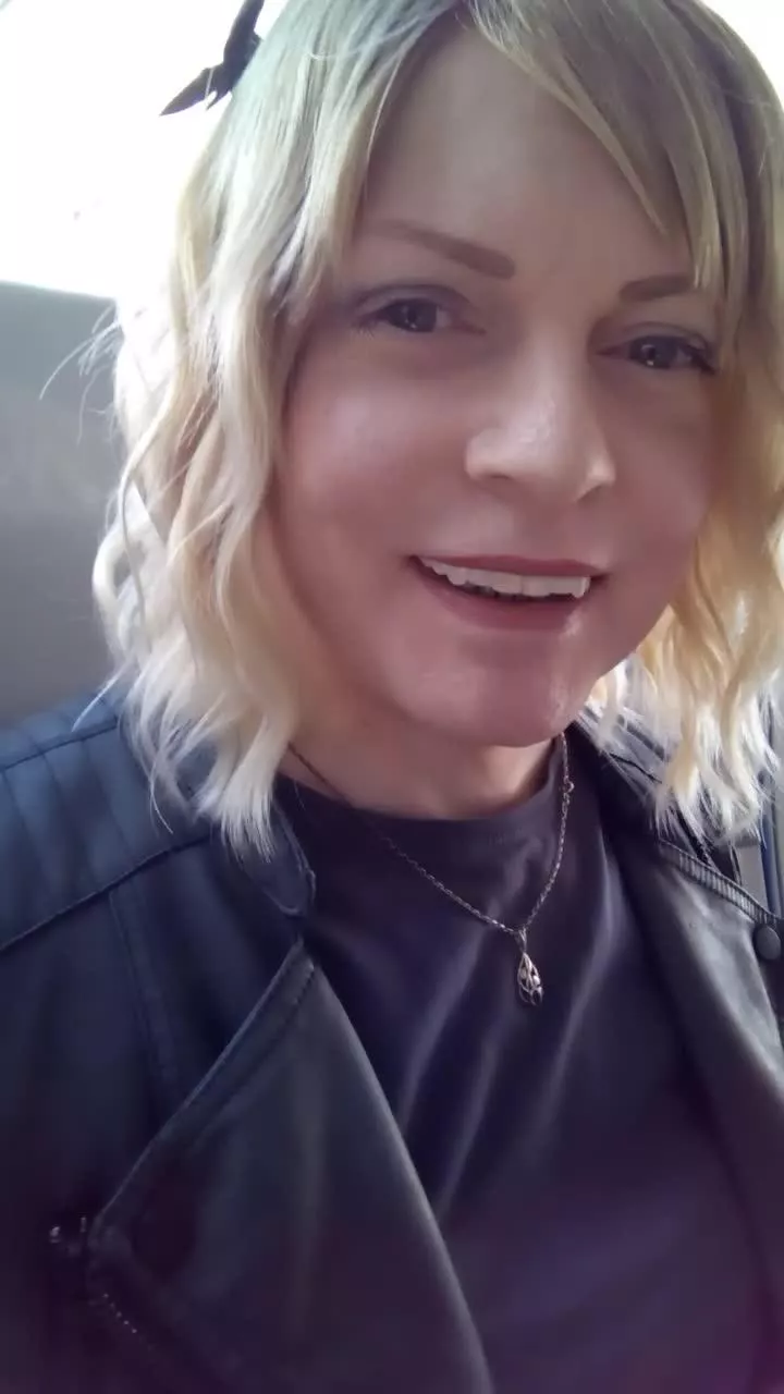 Face shot  posted by WhereasMysterious421