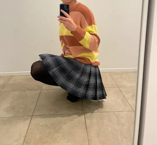 Feeling cute and lonely😢 by No_Initial_5548