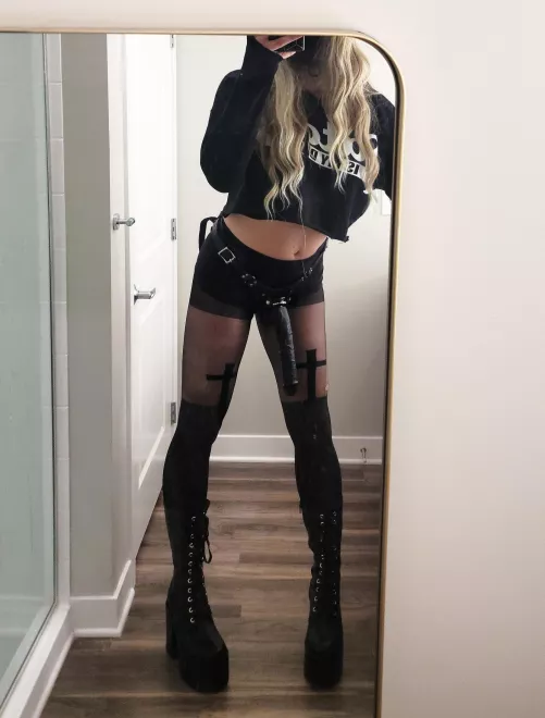 first post here, i have a few by allblackeveryth1ng