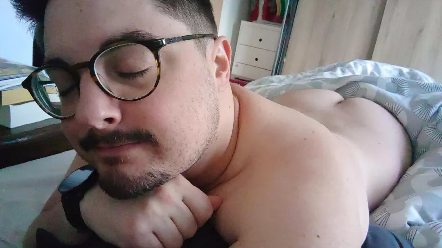 Good morning to the gays in my phone. by Yavos04