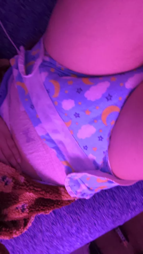 Help me keep motivated to wear through the night  by heck013