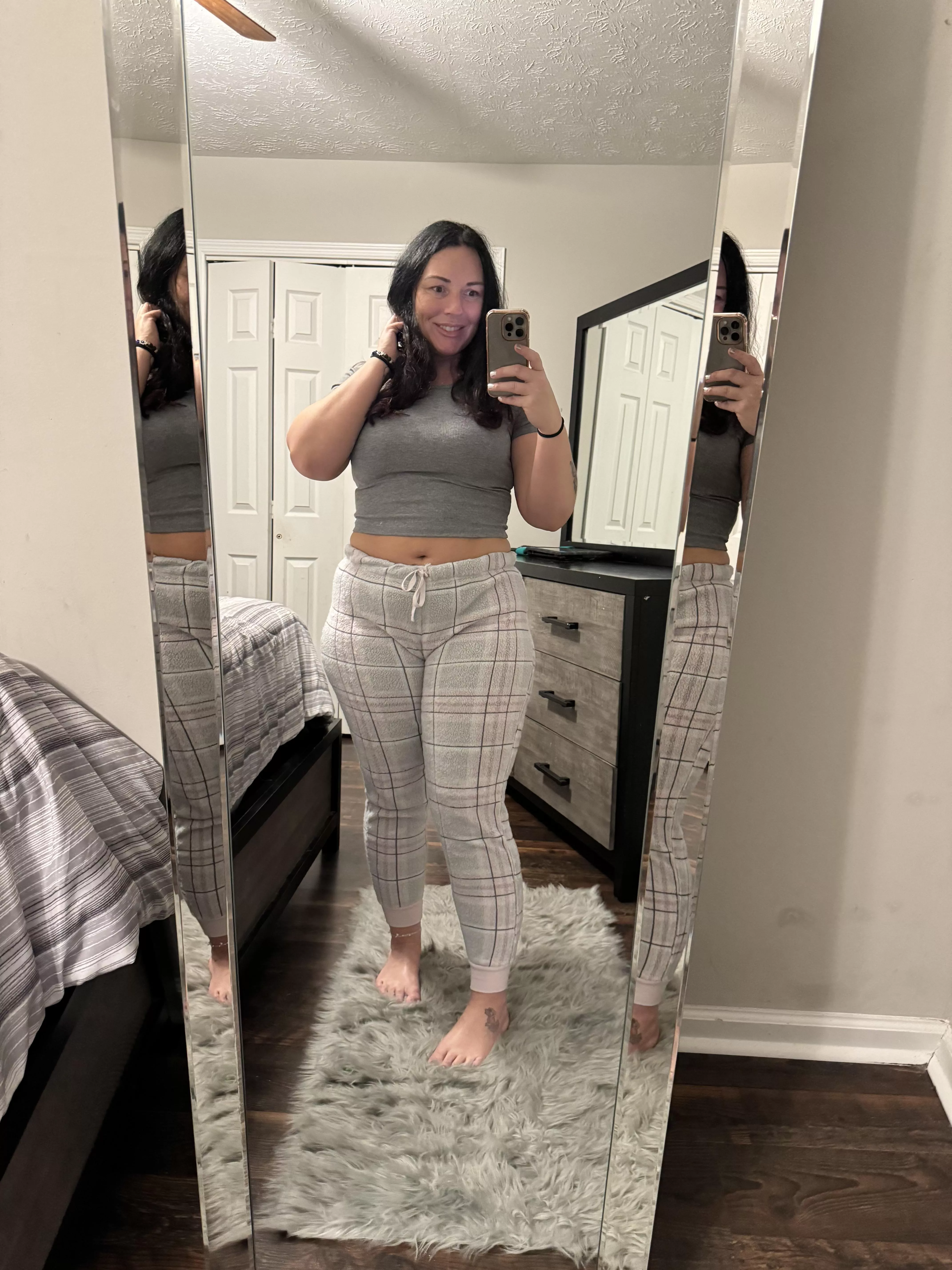 Hi:) this is my first time posting on this app lol  posted by Danie_01