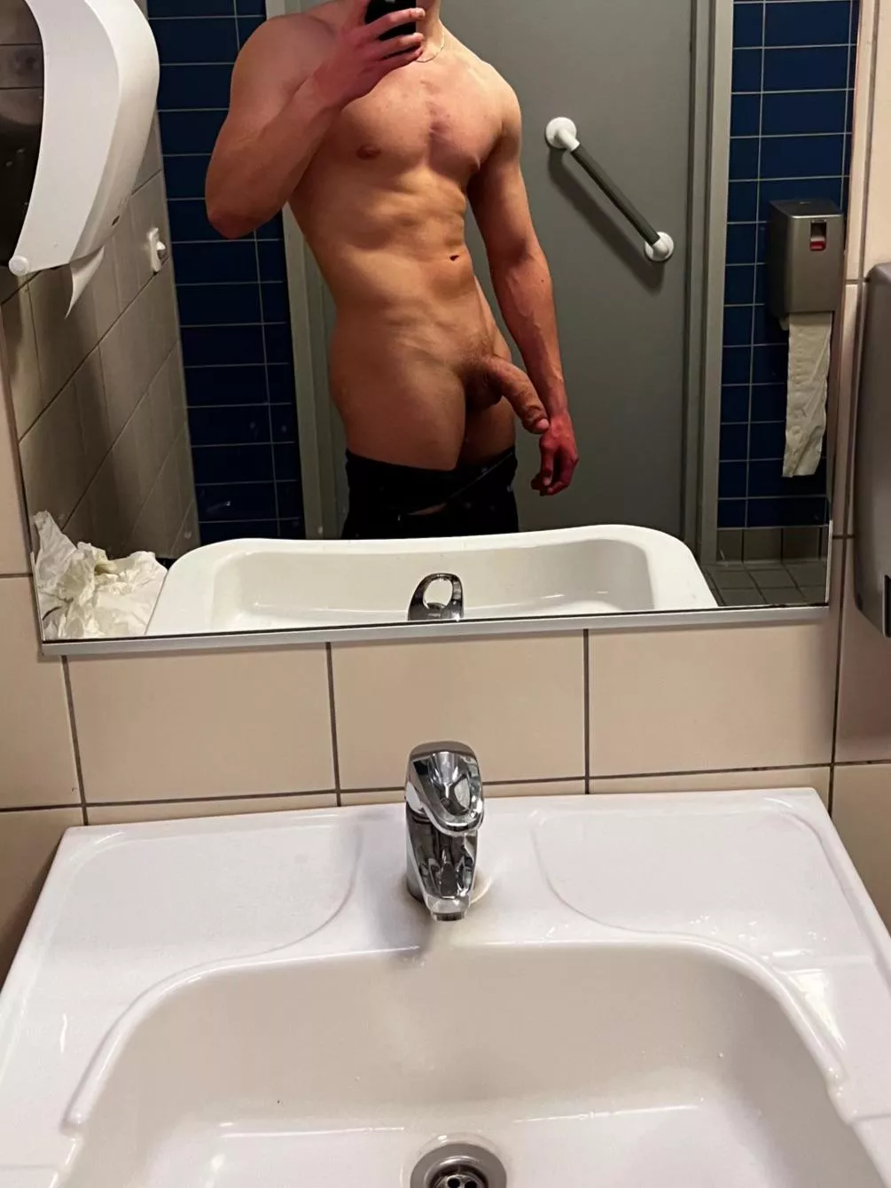 In the gym bathroom posted by Roizzybtw