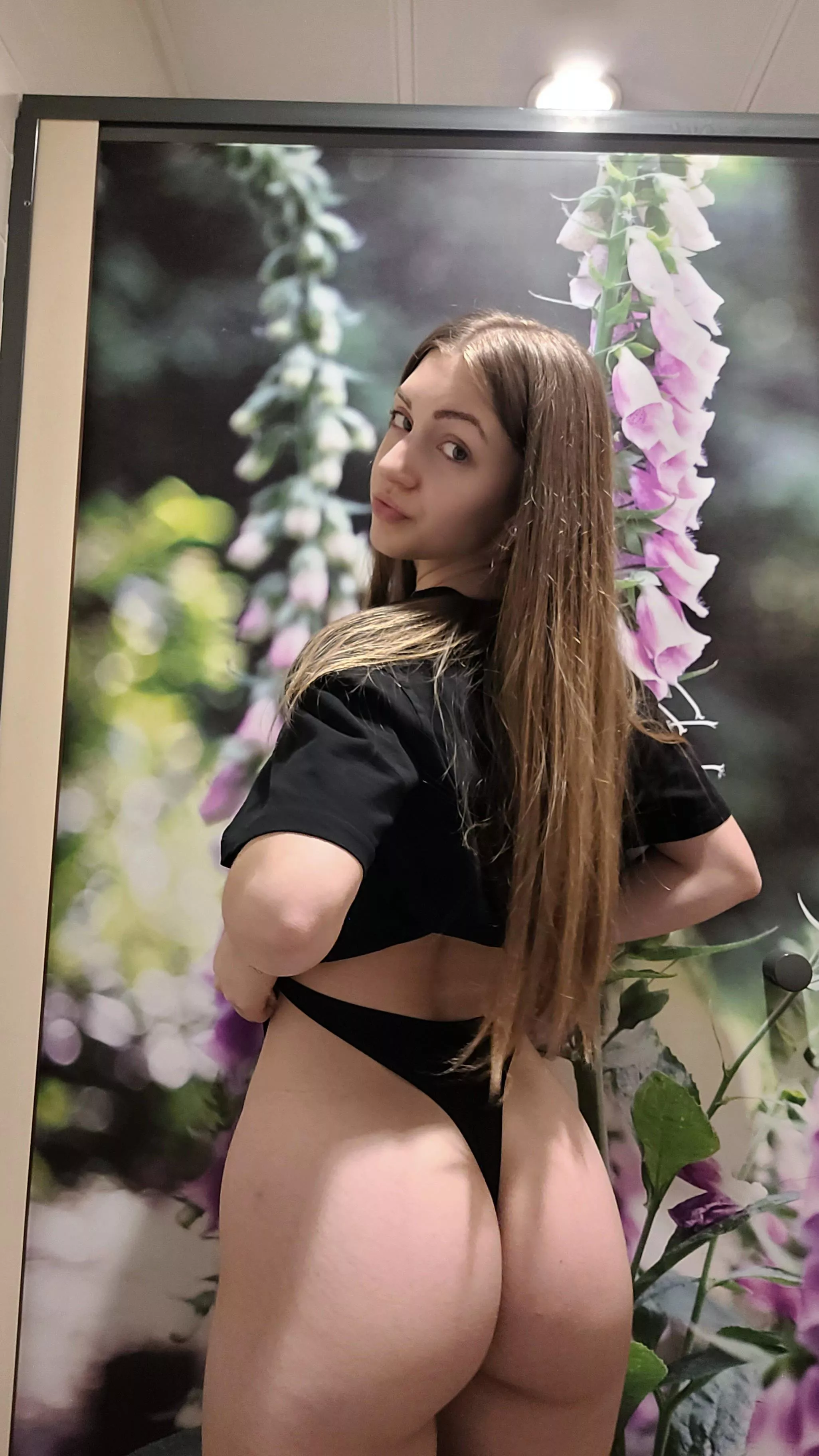 Is my tight ass enough to convince you to try anal with me for the first time? posted by StrainF