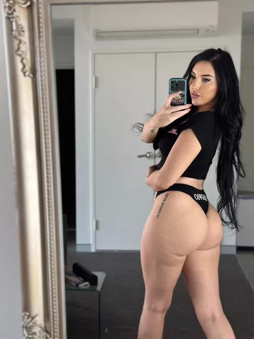 Is this the type of ass you'd spend alll day in by Charlotterose65_