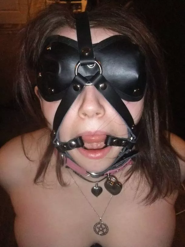 Keep quiet  posted by Master_Dom003