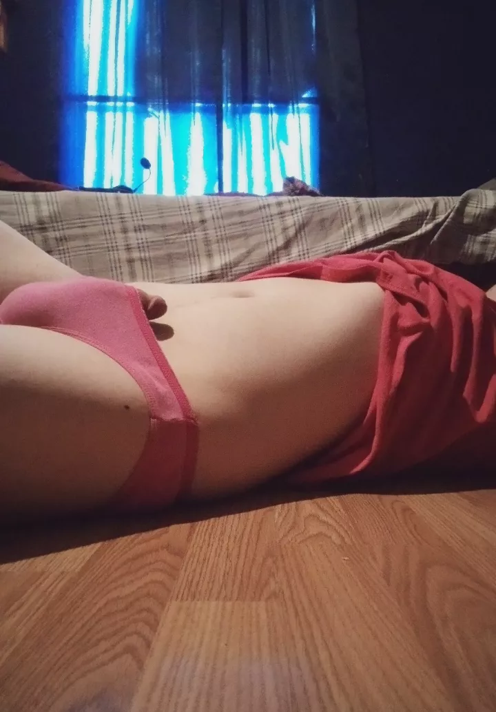 lets say i have a little snack tucked away just for you 💅 posted by Mental_Razzmatazz647