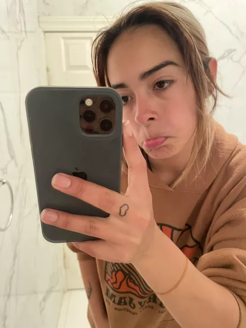 problem is, i can't find anything to wear for my job interview, any suggestion by sepilor