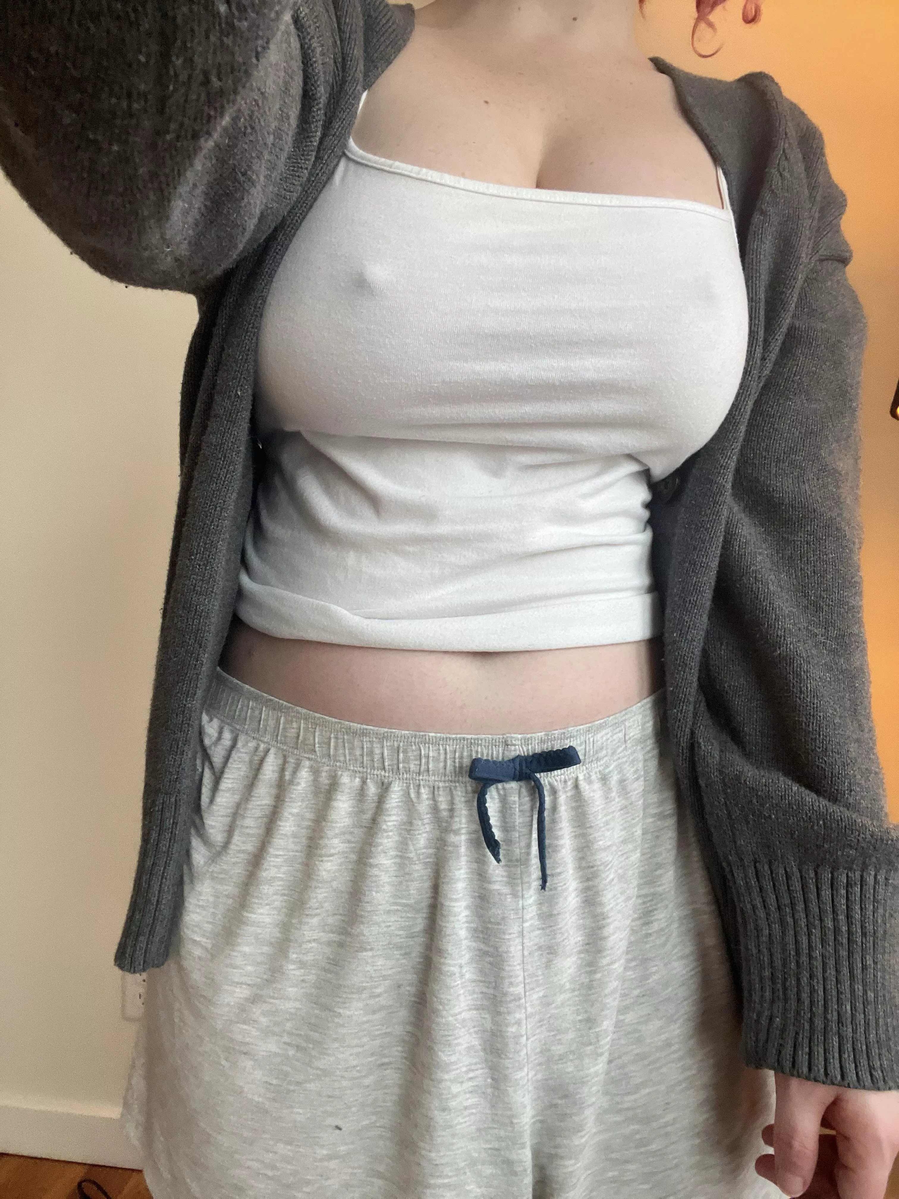 Simple & cozy for a cold rainy day at home [f] posted by faekitti