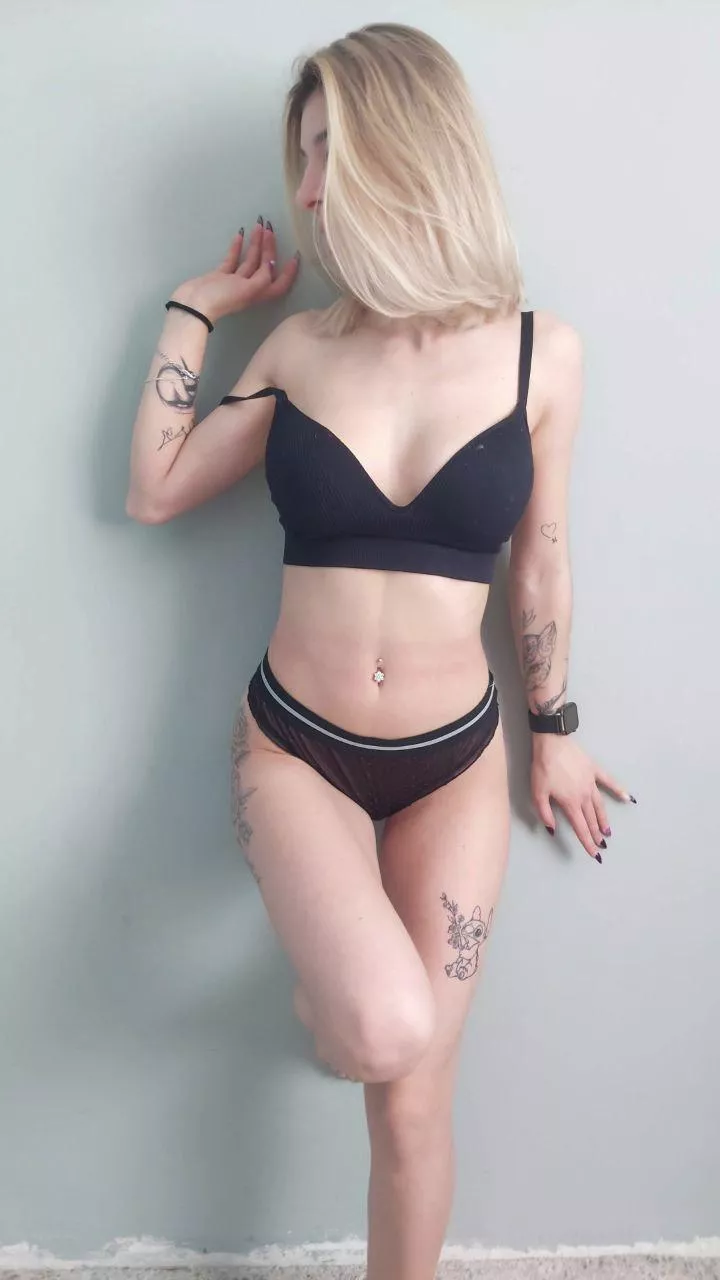 small, 18, ready to love you posted by AsthmaEel