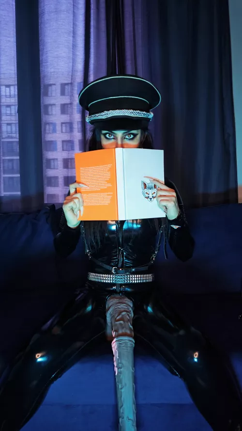 The librarian plunged into femdom and now everyone is afraid to make a noise by Vampandbeauty