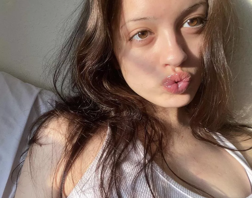 Those lips 😍 posted by WiseProfessional4250