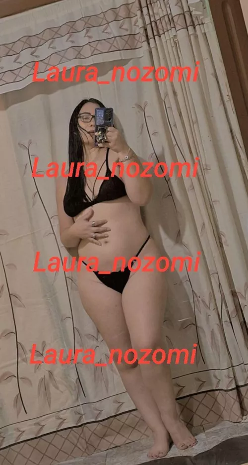 Video call or sexting?  by Laura_nozomi01