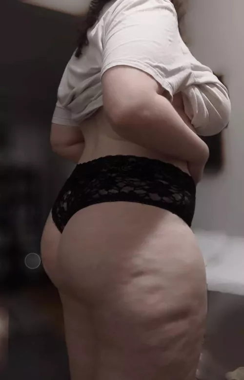 What do you think? by Full_figured_vixen