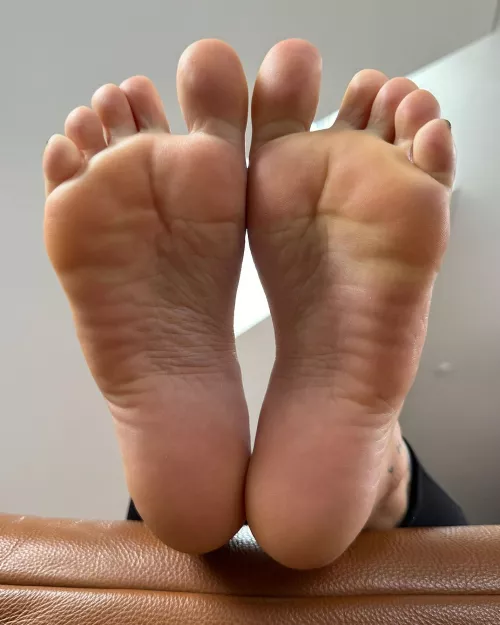 Would you like to stick something inbetween? 😇 by Pixiesoles23_