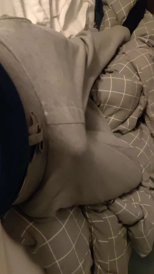 You know what they say about grey sweats... 28[m] by throwaway2242742