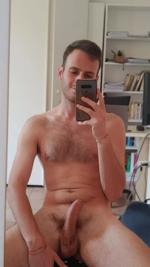 [25] In the end I always come back on Reddit cause I’m horny ahah How are my fellow otters doing? by fraxxx_98