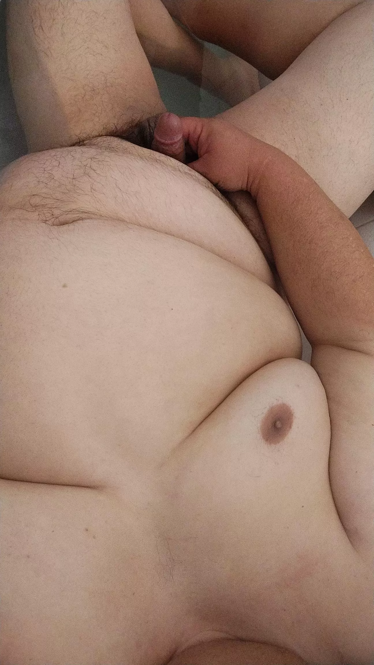 50 verse chub stroking in the tub posted by Joea191973