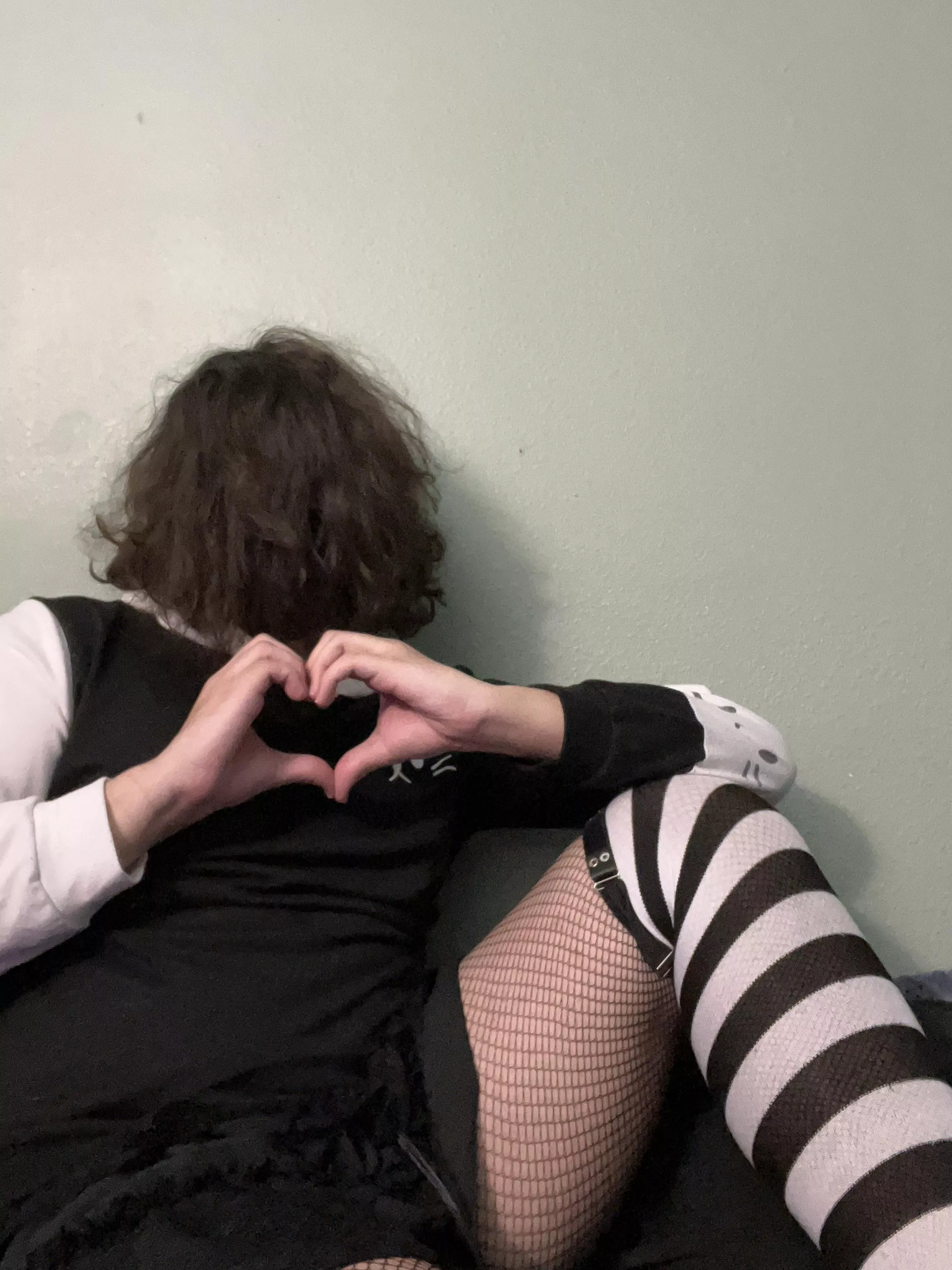 A heart for all the cuties here ^w^ posted by Safe-Preparation-420