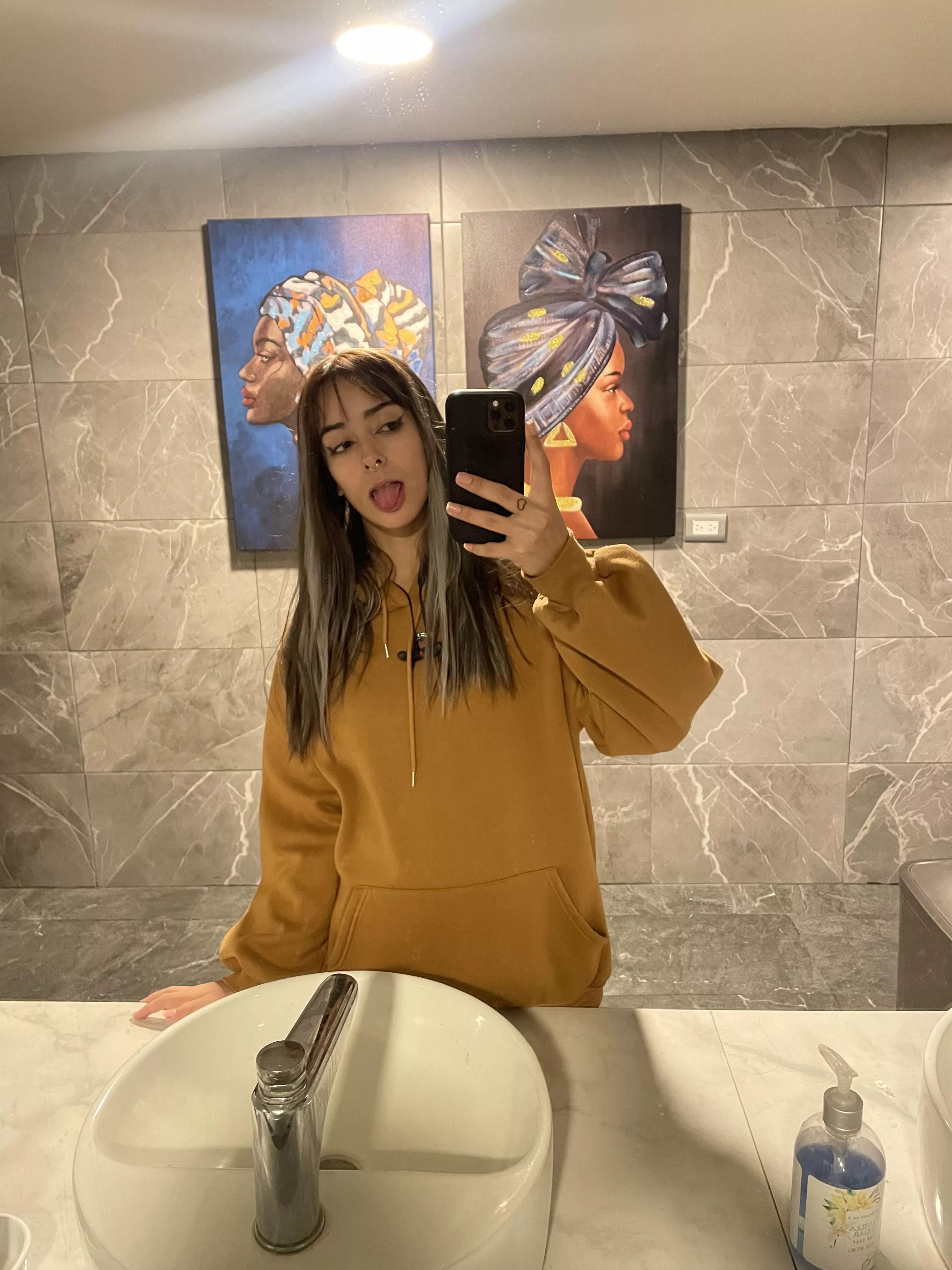 are you the type of guy who pays for the first date posted by sepilor