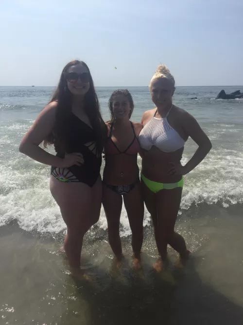 Beach girls  by Any_Reputation_1909