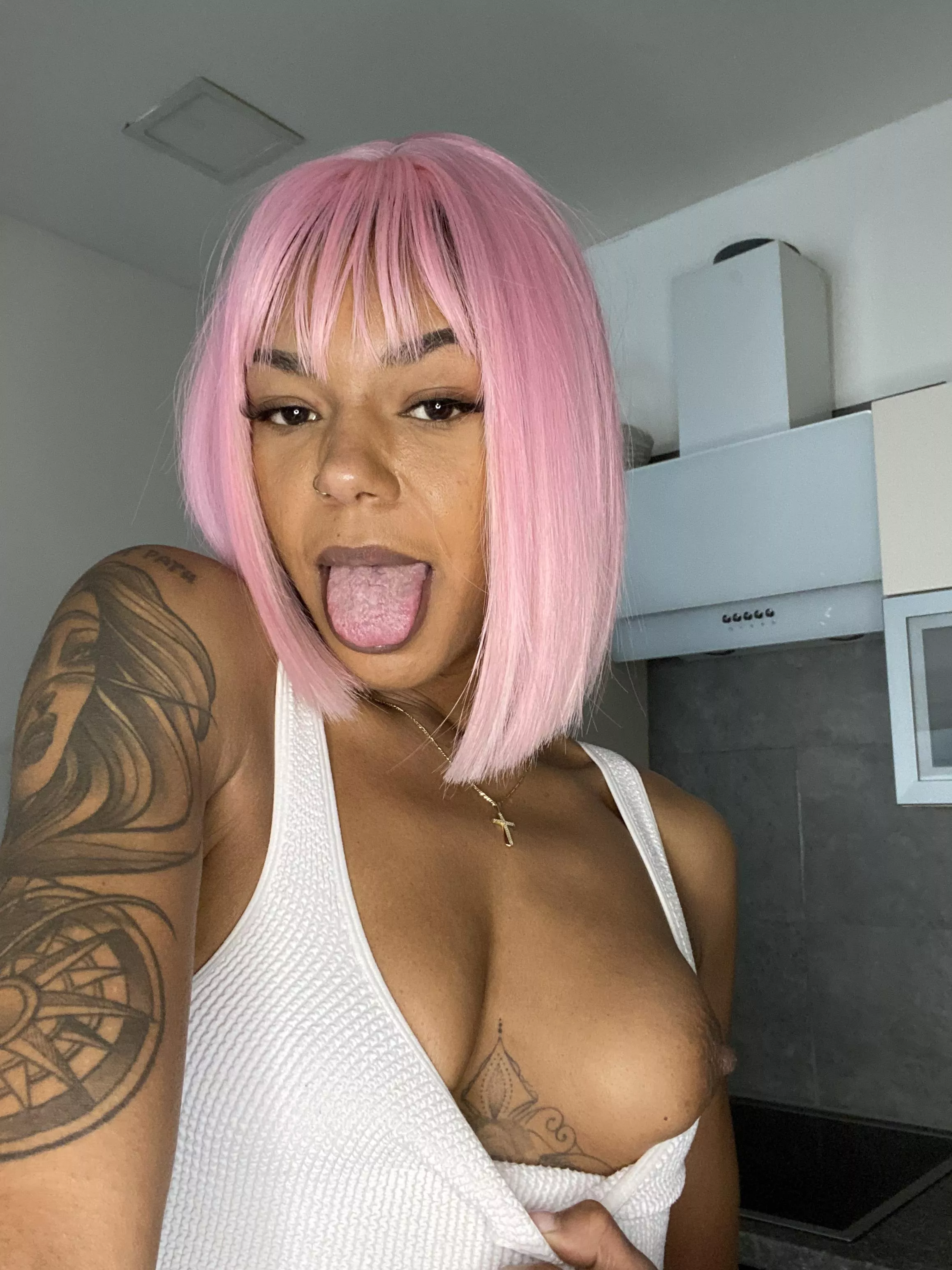 Bless my tongue with your holy dick 🙏✝️ posted by tracy_wood