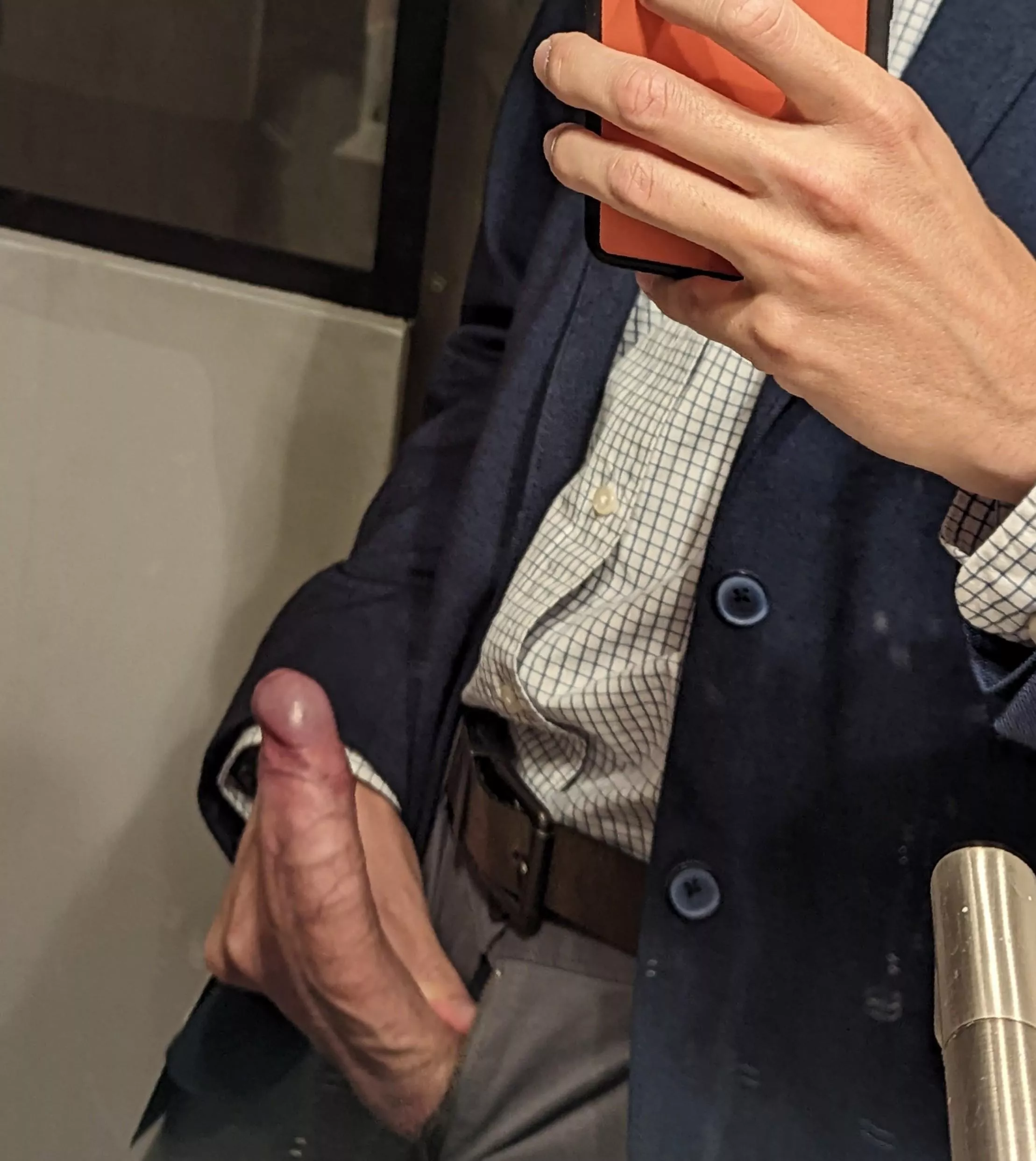 Bridesmaids are in luck at this wedding  posted by ard_varks