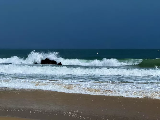 Corona del Mar State Beach during thunderstorm  by lanafre04