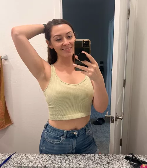 Crop tops fit me just right by Persuasive_Pussy