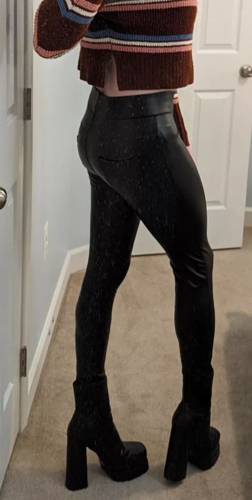 Definitely my favorite combo with my favorite heels by Sometime-Hazel