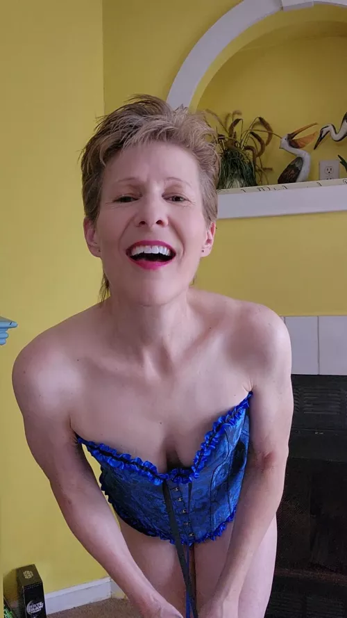 Do you like my new corset by avawildadventure