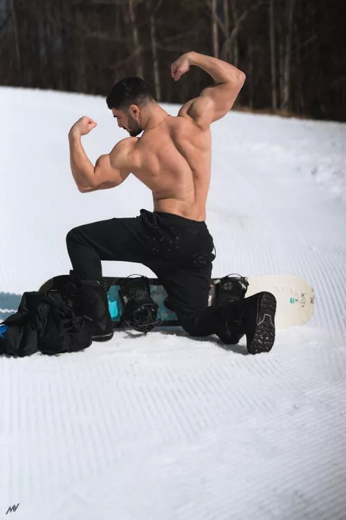 Getting bigger and stronger 💪❄️🏂 by thebicepsking