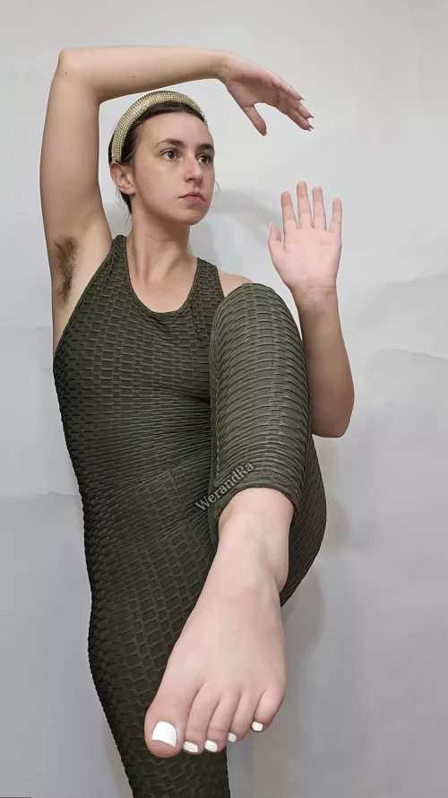 Hairy pits and white toes. Which do you think smells better after a workout? by Werandra