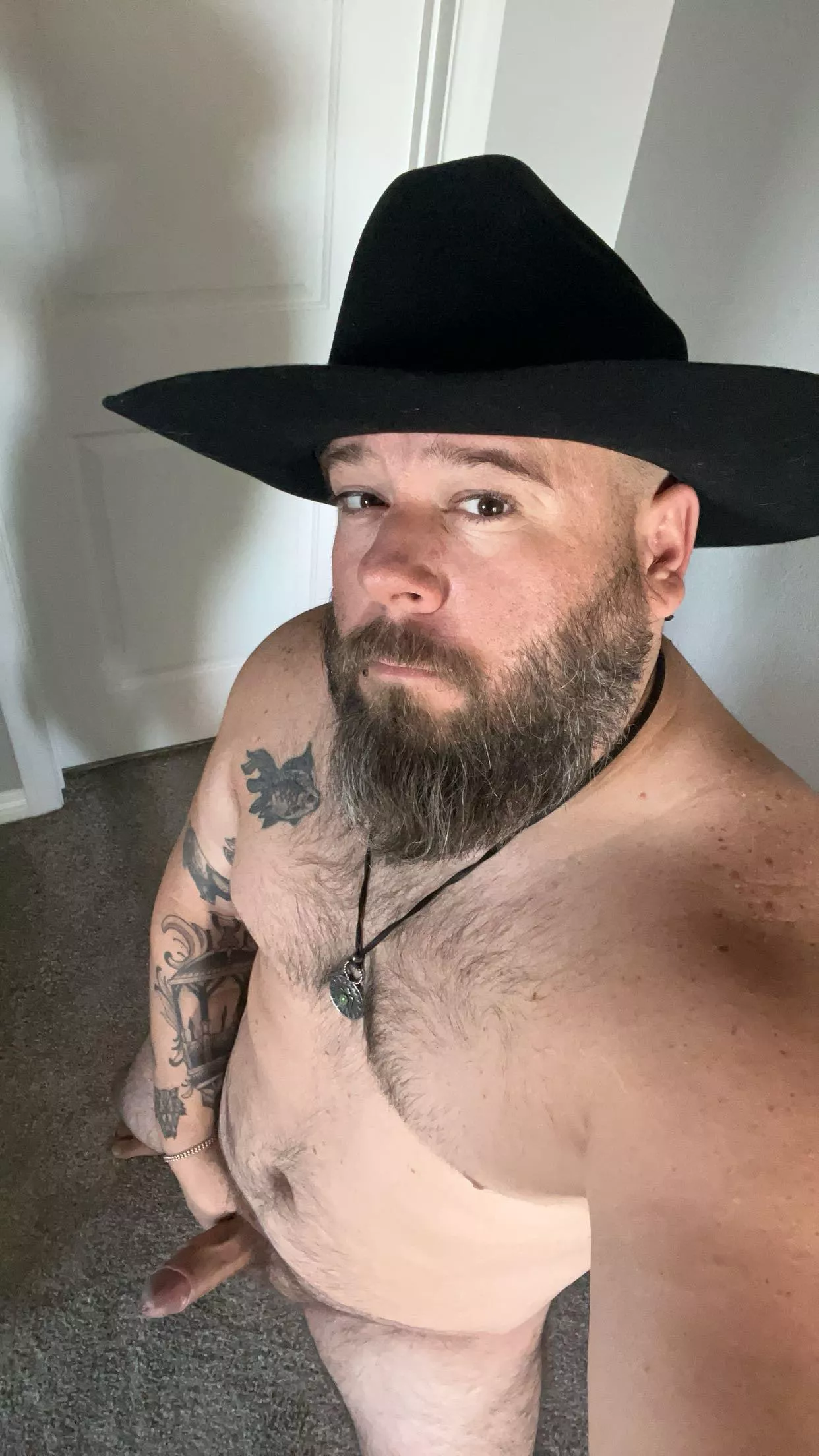 hat on or off? 🤔 posted by OtherTone2960