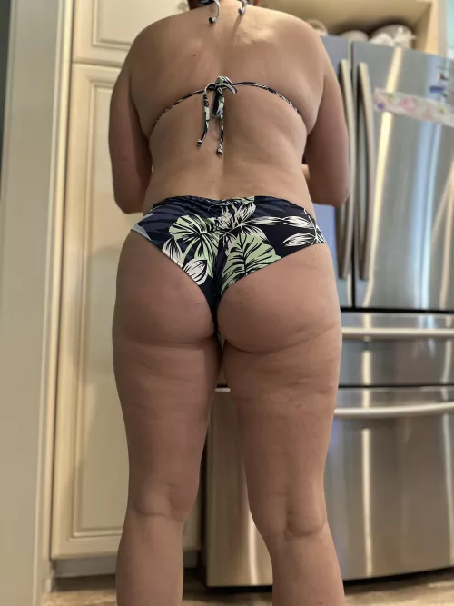 I don’t think it’s supposed to be quite that cheeky by cheekydoc1