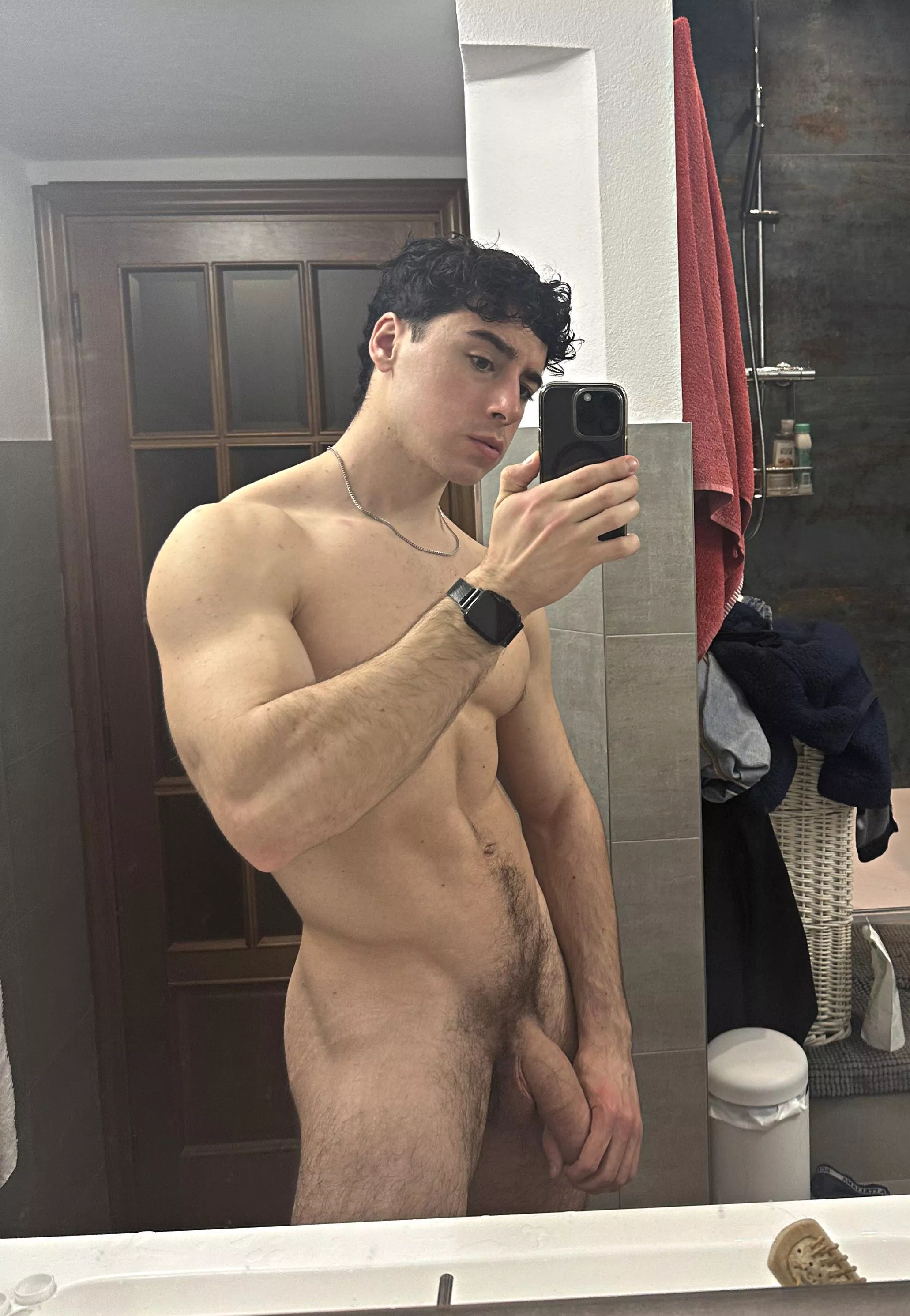 I like the bush but i feel like no guy will want it posted by Elegant_Reality_2028