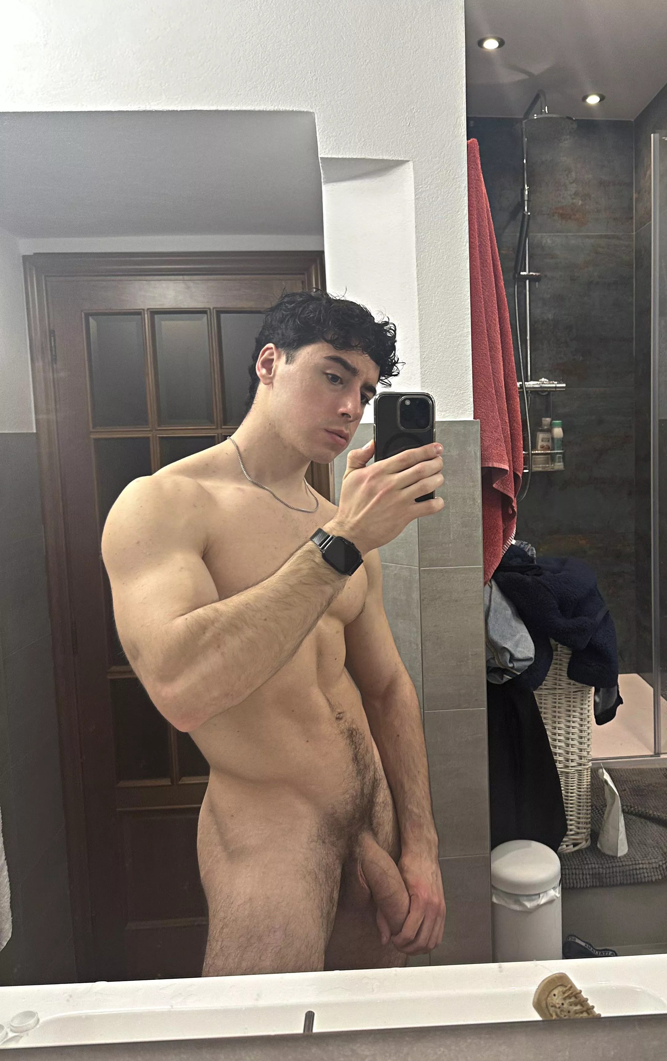 I like the bush but i feel like no guy will want it posted by Elegant_Reality_2028