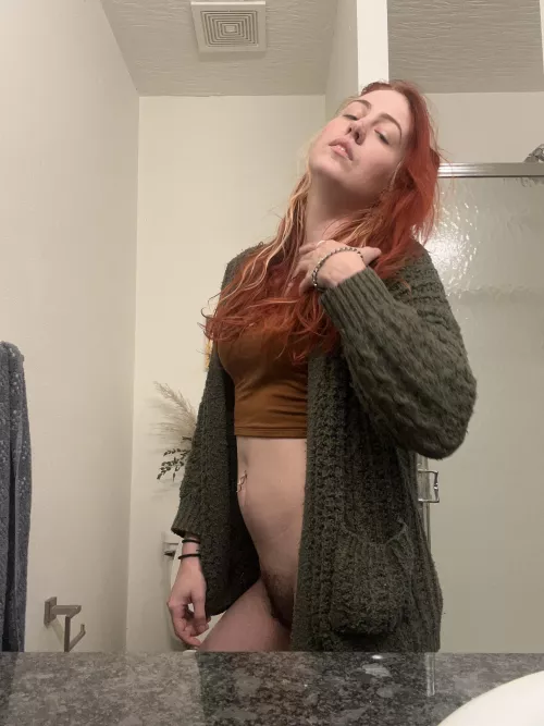 I need my [h]airy pussy in someones face by mashalcrozeo23