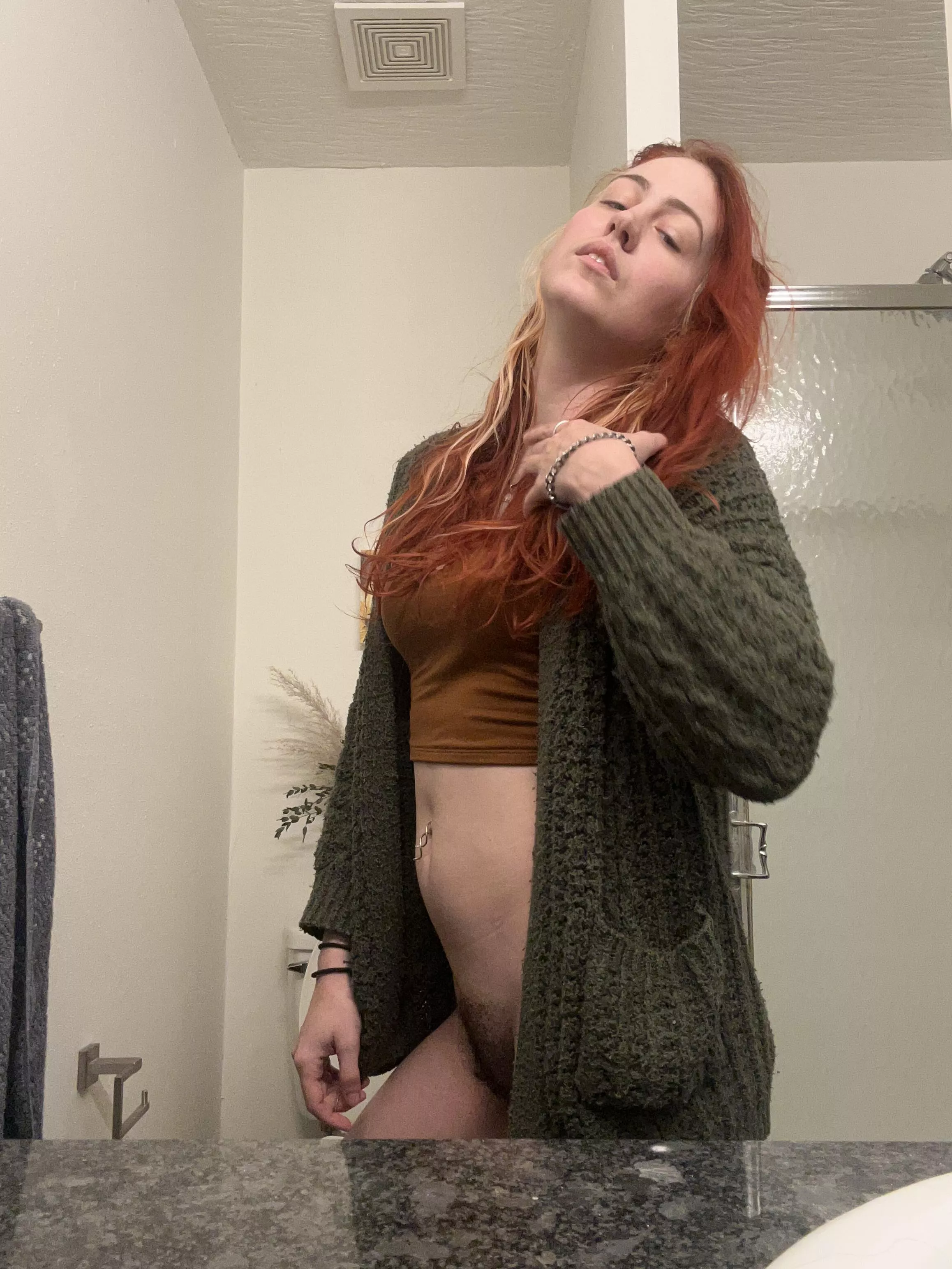 I need my [h]airy pussy in someones face posted by mashalcrozeo23