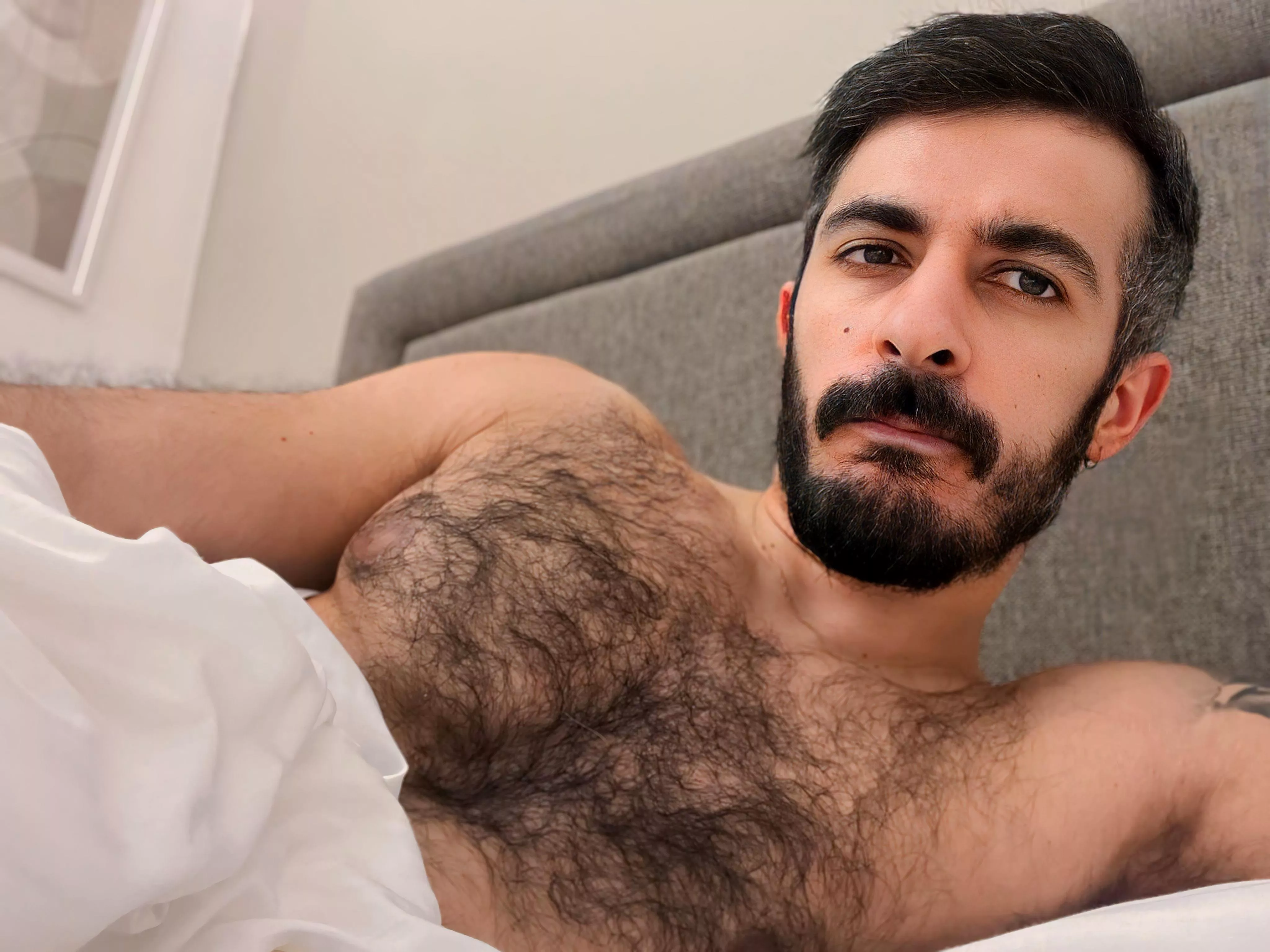 I used to be ashamed of my body hair and now I feel naked when I shave it. 🐺 posted by hakikigulyabani