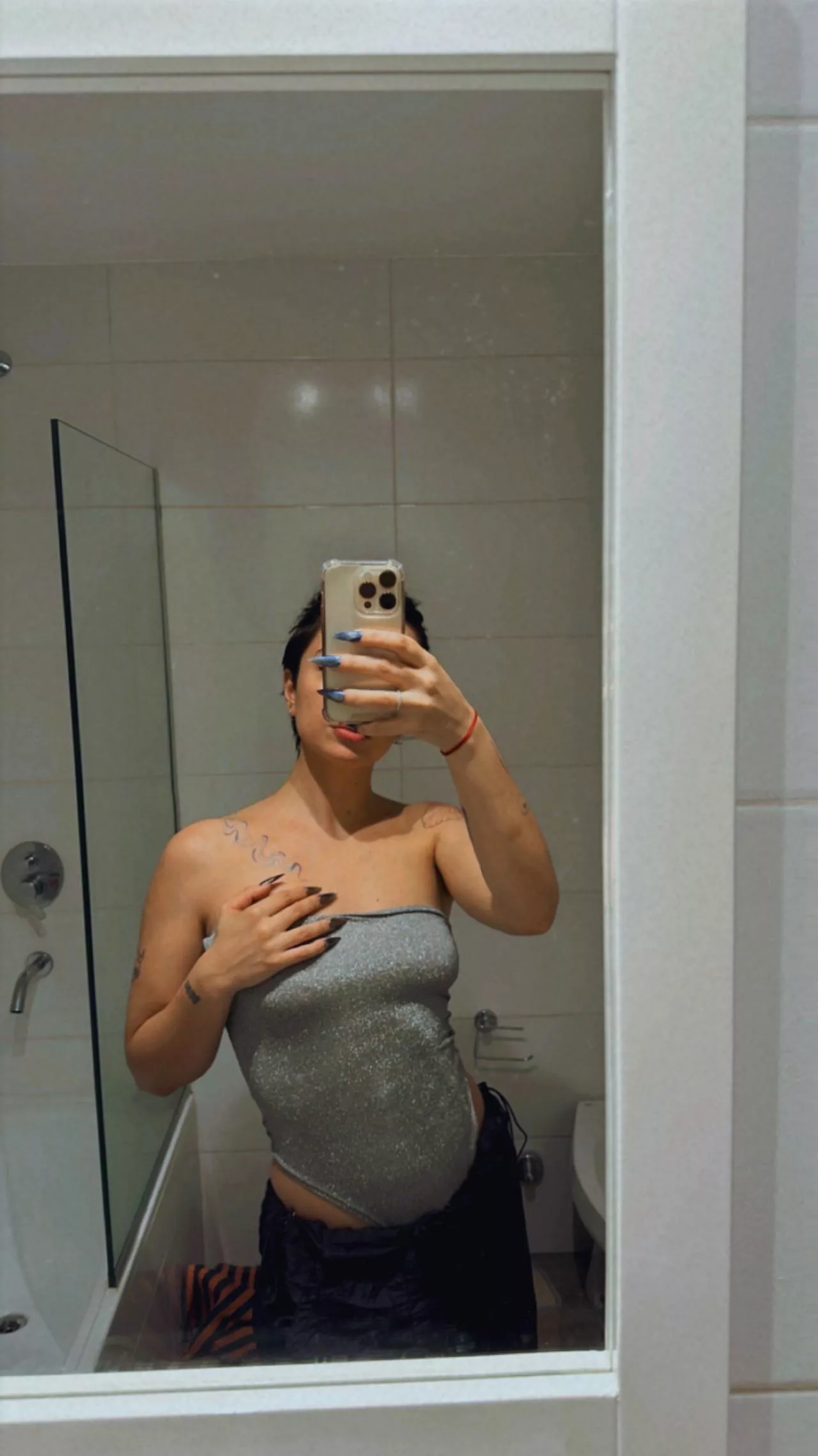 I want to take my skirt off posted by _chomskylover