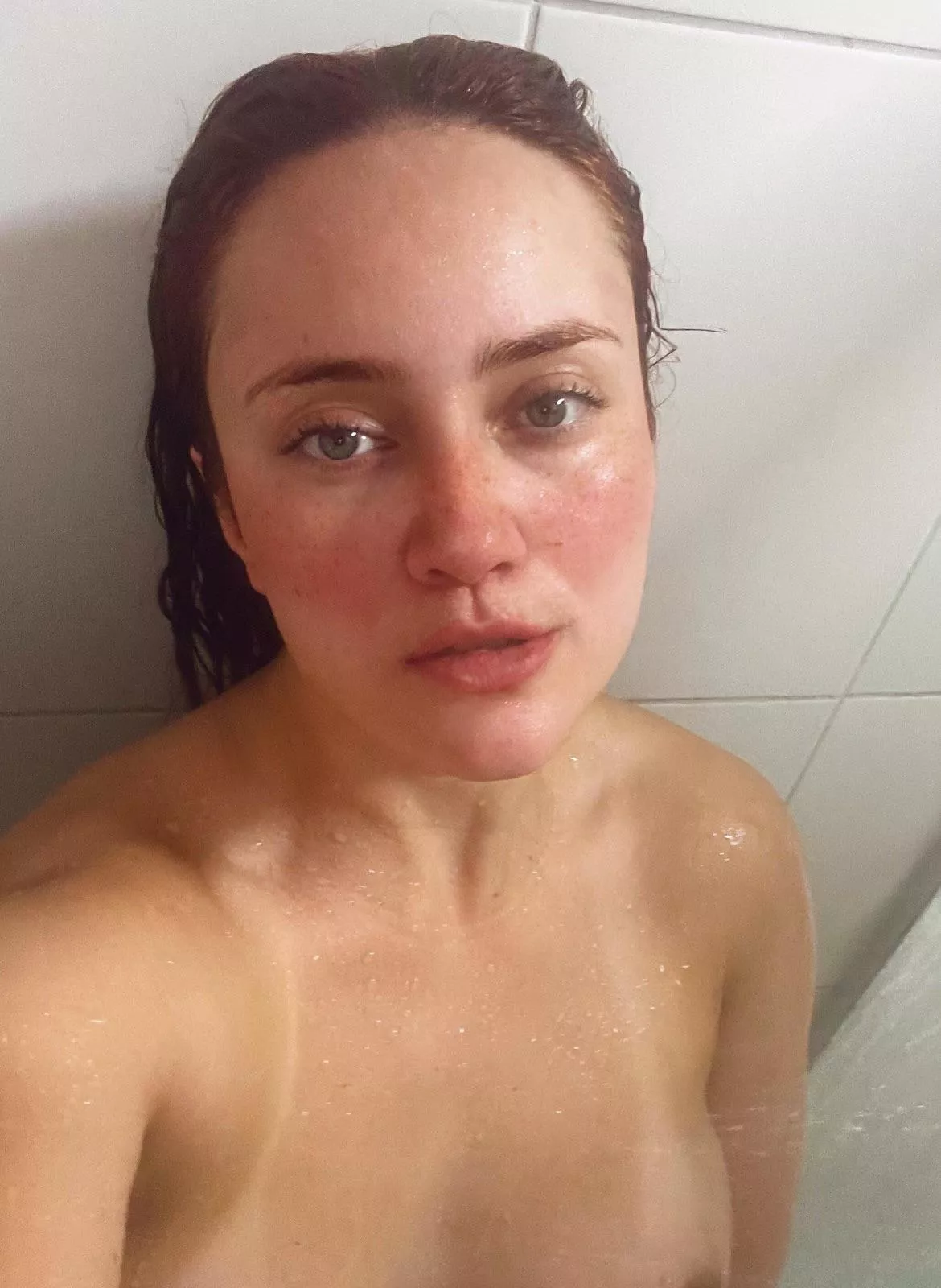 [IRTR] no makeup, no clothes, all natural  posted by Puzzled_MJ
