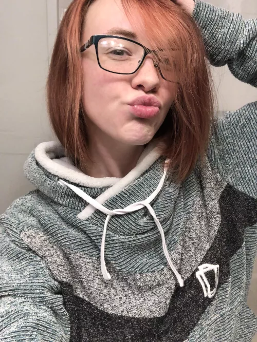 Kiss kiss💋 by thebreefontaine