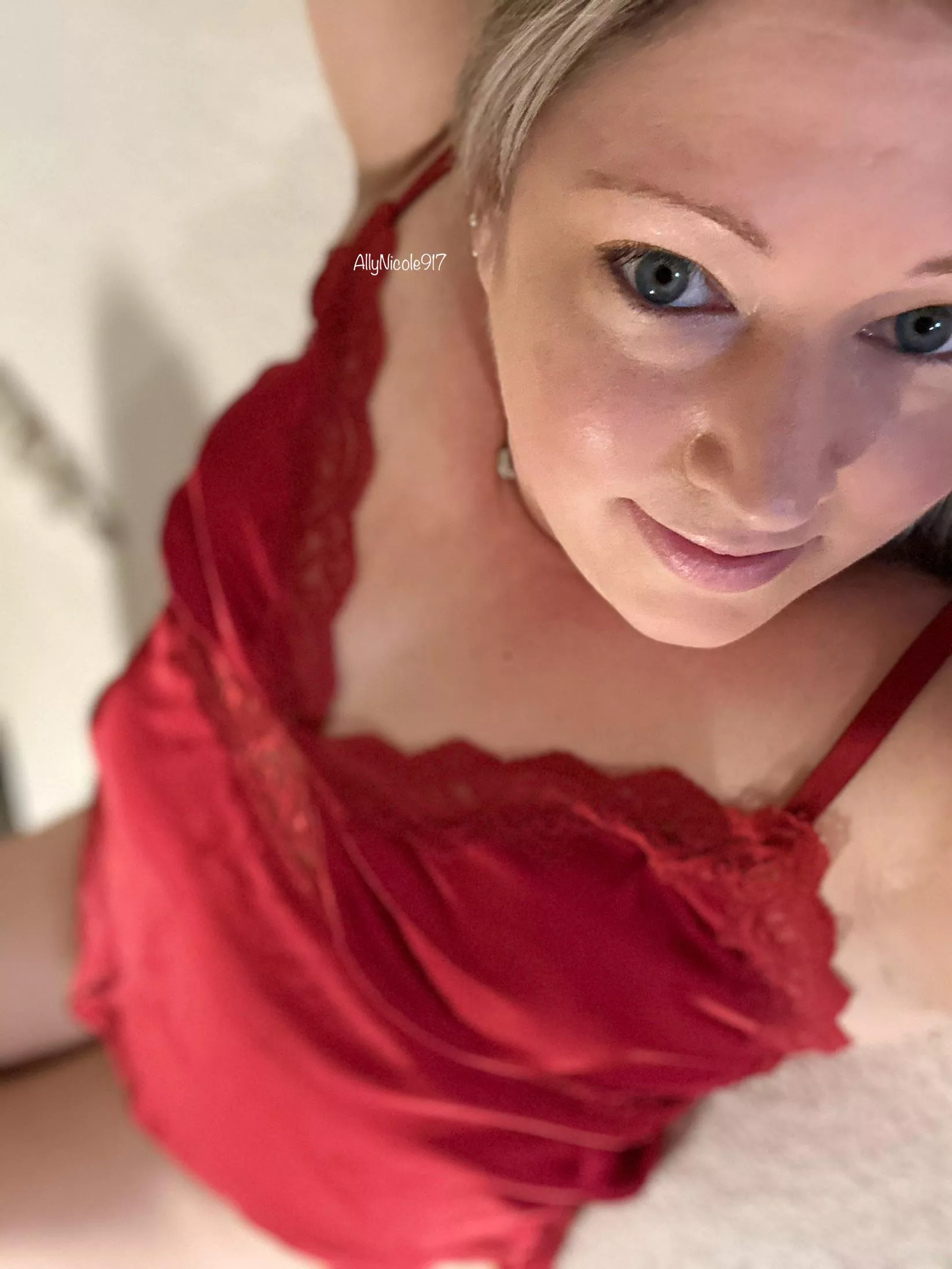 Lay down and relax with me posted by AllyNicole917