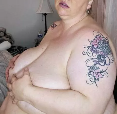 Lend a hand? posted by haileyxxxfun