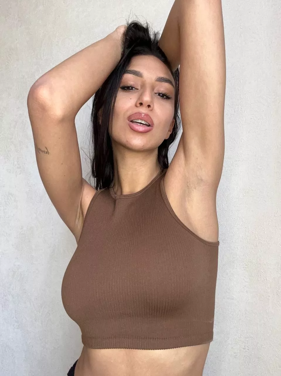 Lick them, is an order posted by KittyGamingQueen